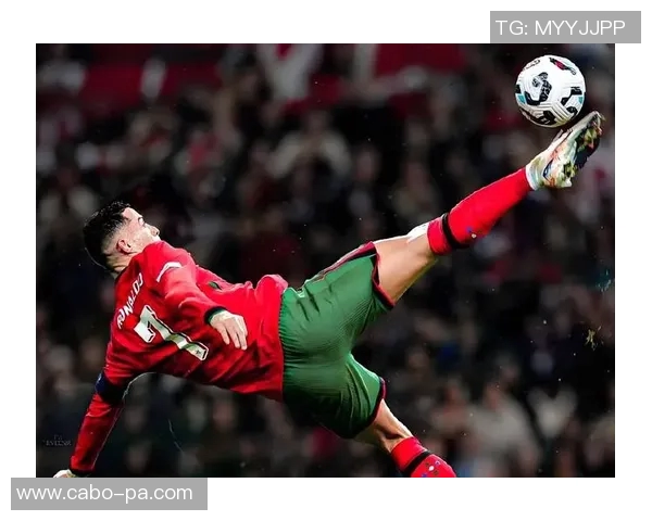 世界传奇球星巅峰对决六人足球赛再掀绿茵风暴 世界传奇球星巅峰对决六人足球赛再掀绿茵风暴